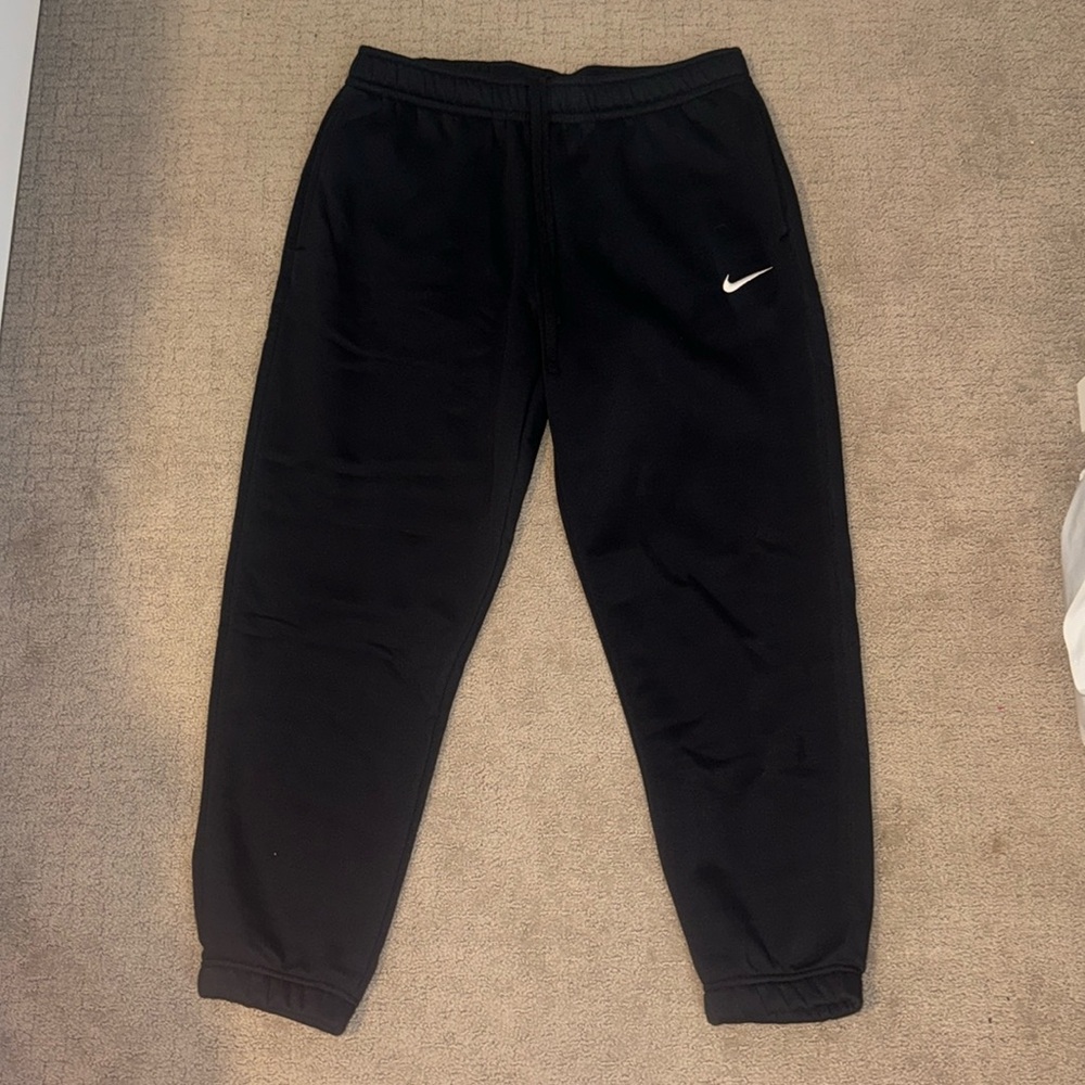 Black NIKE Sweats Women